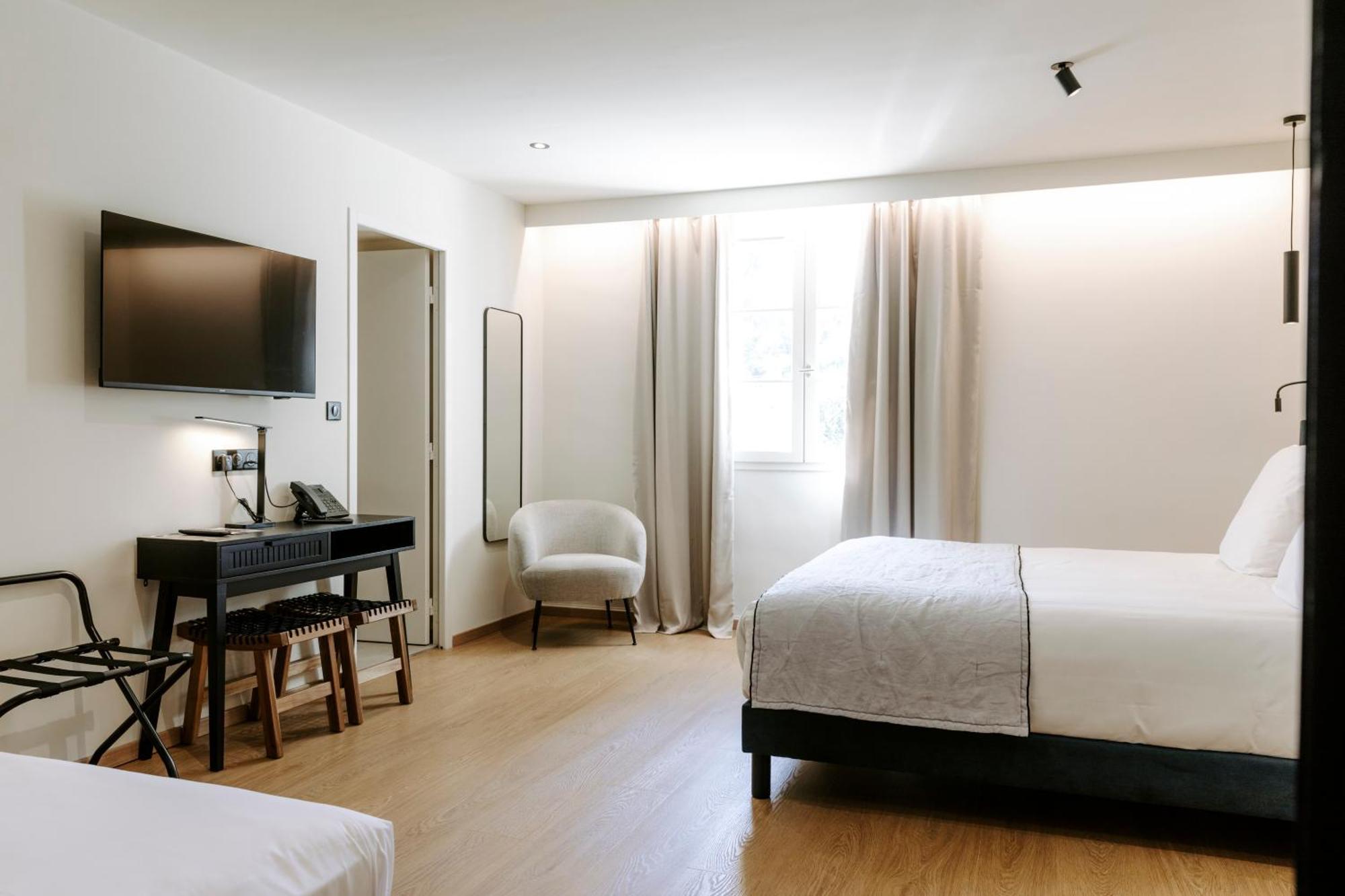 Soko Hotels-Pont Du Gard Remoulins Eksteriør billede